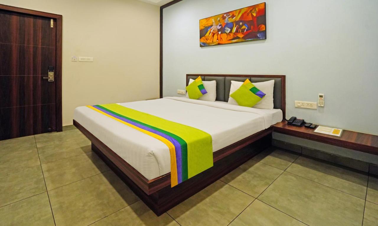 Treebo Lazystay Grand Patia Bhubaneswar Exterior foto
