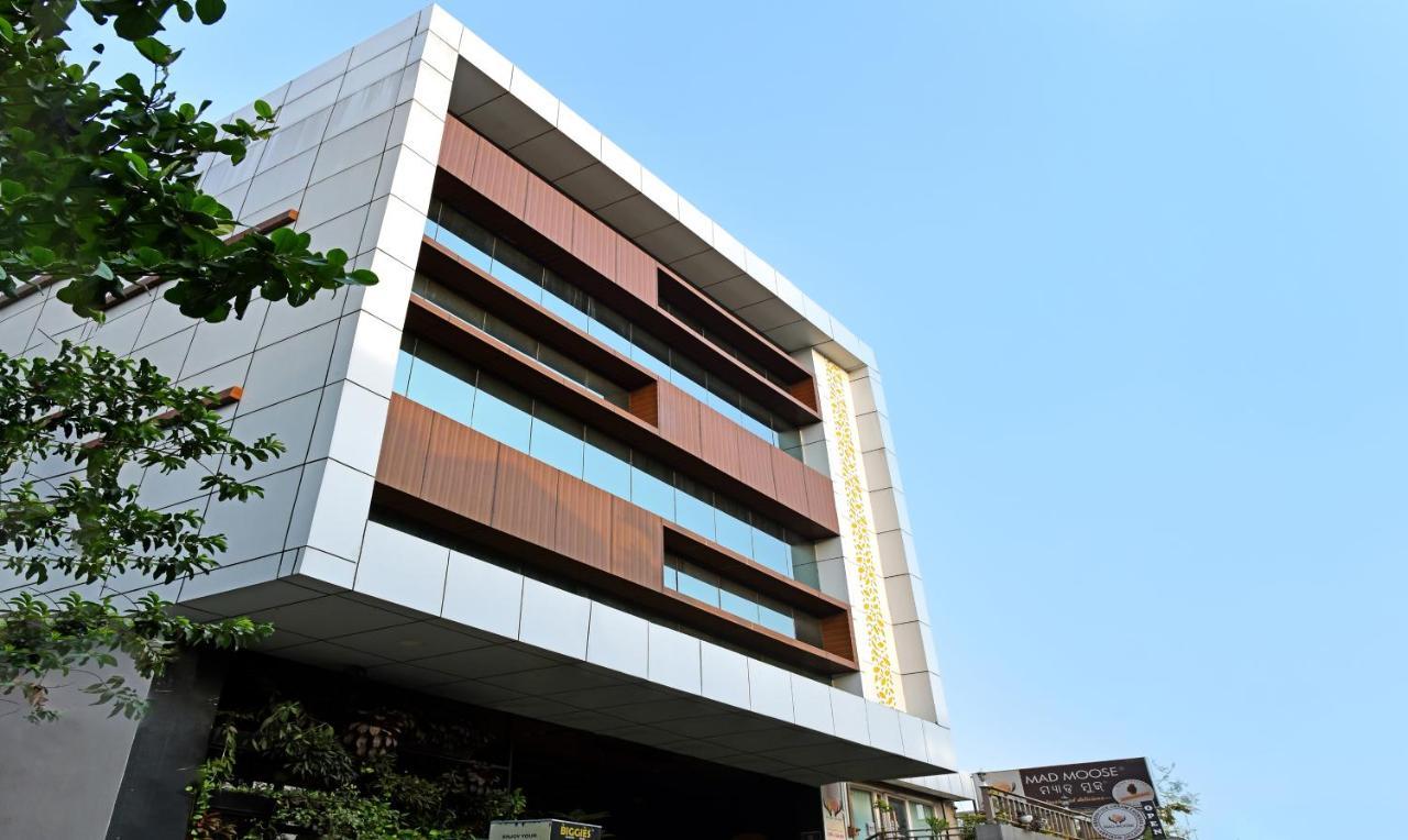 Treebo Lazystay Grand Patia Bhubaneswar Exterior foto