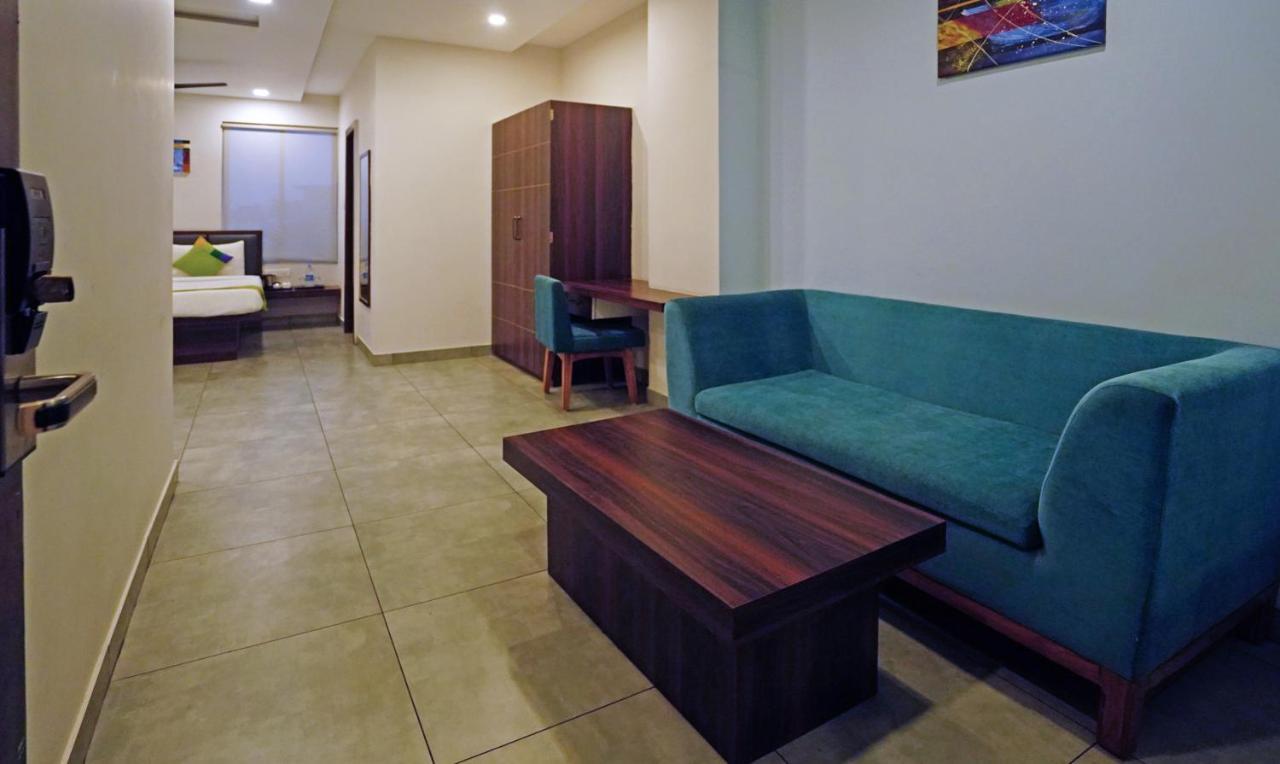 Treebo Lazystay Grand Patia Bhubaneswar Exterior foto